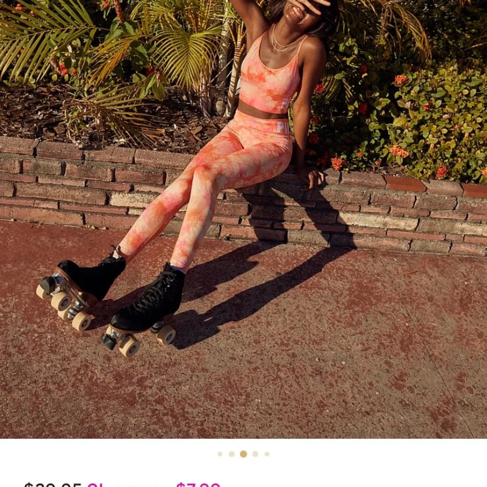 PINK Seamless Lightly Lined Sports Crop - Picture 5 of 6